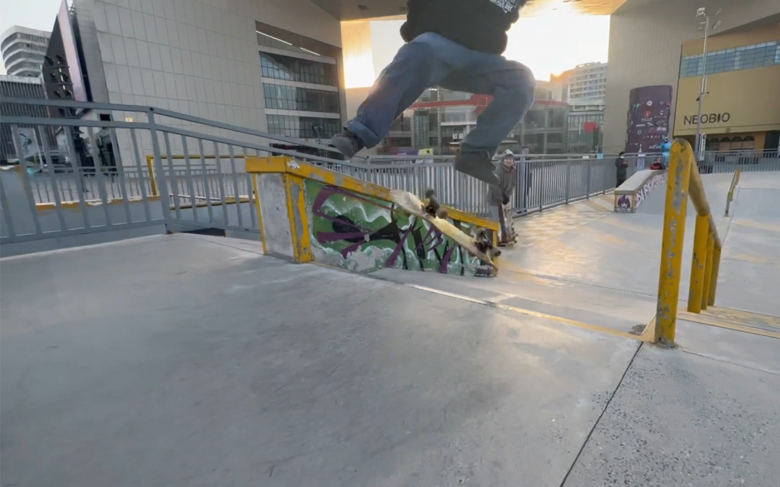 【kidultskater】kidultskater团队爱琴海滑板场新年首滑