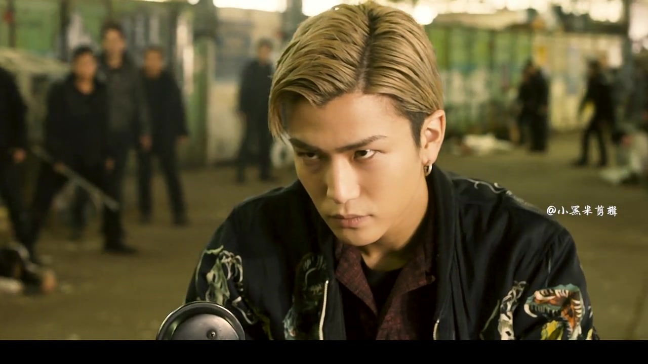 兰丸对战白魔大场面来了呀热血街区2