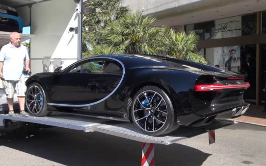 卸货布加迪奇龙摩纳哥