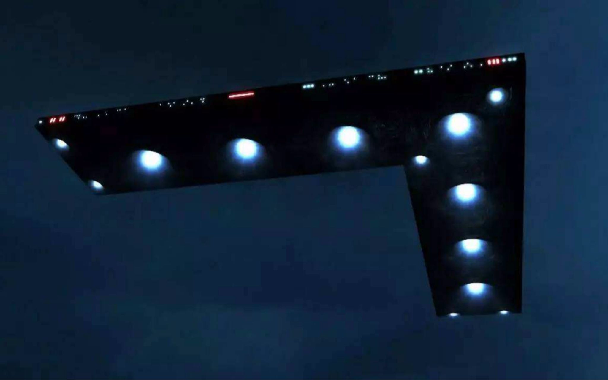 菲尼克斯之光ufo事件,现场700多人目击,它看起来像一个字母v