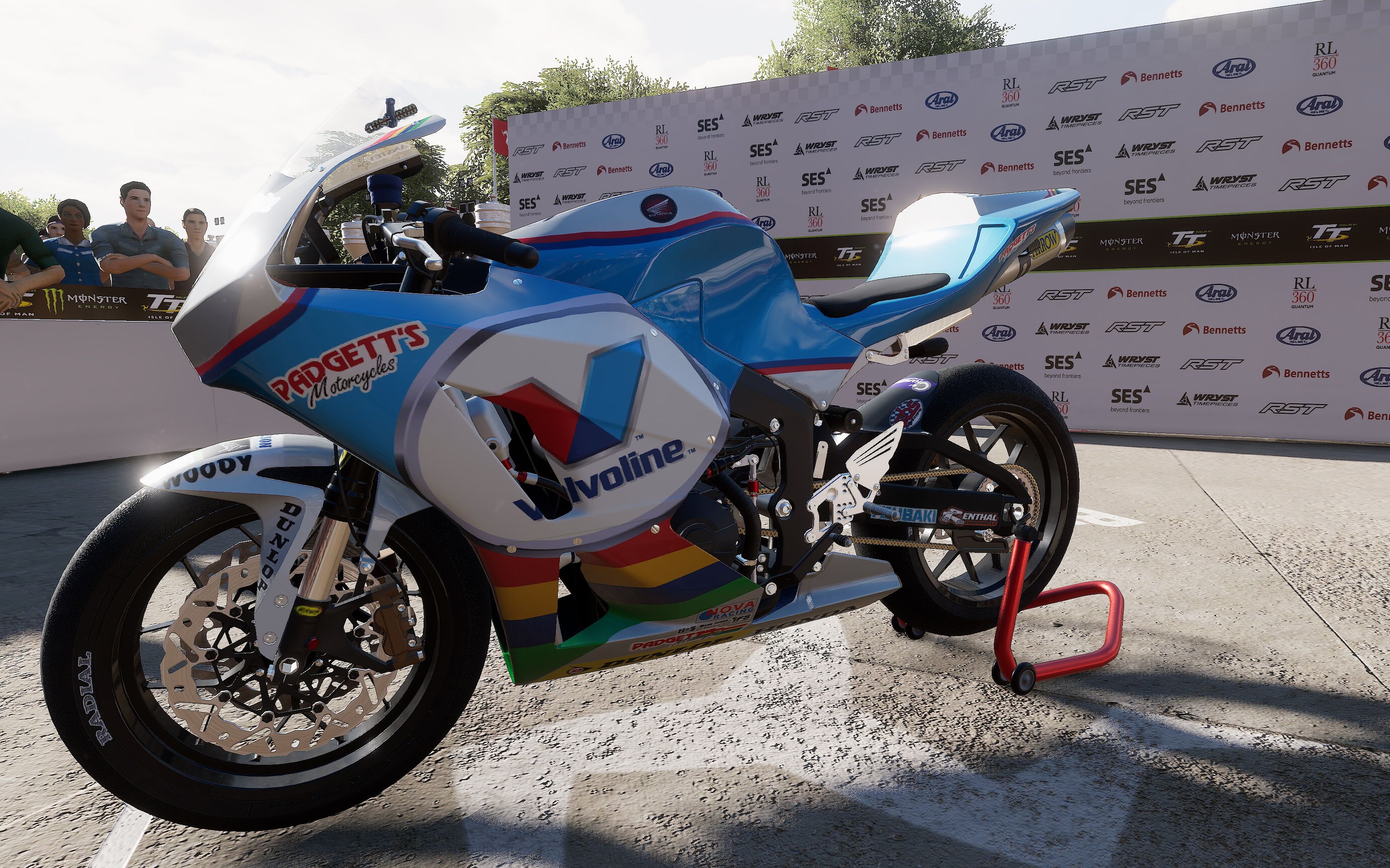 《曼岛tt赛车》体验不可能的速度之:supersport组