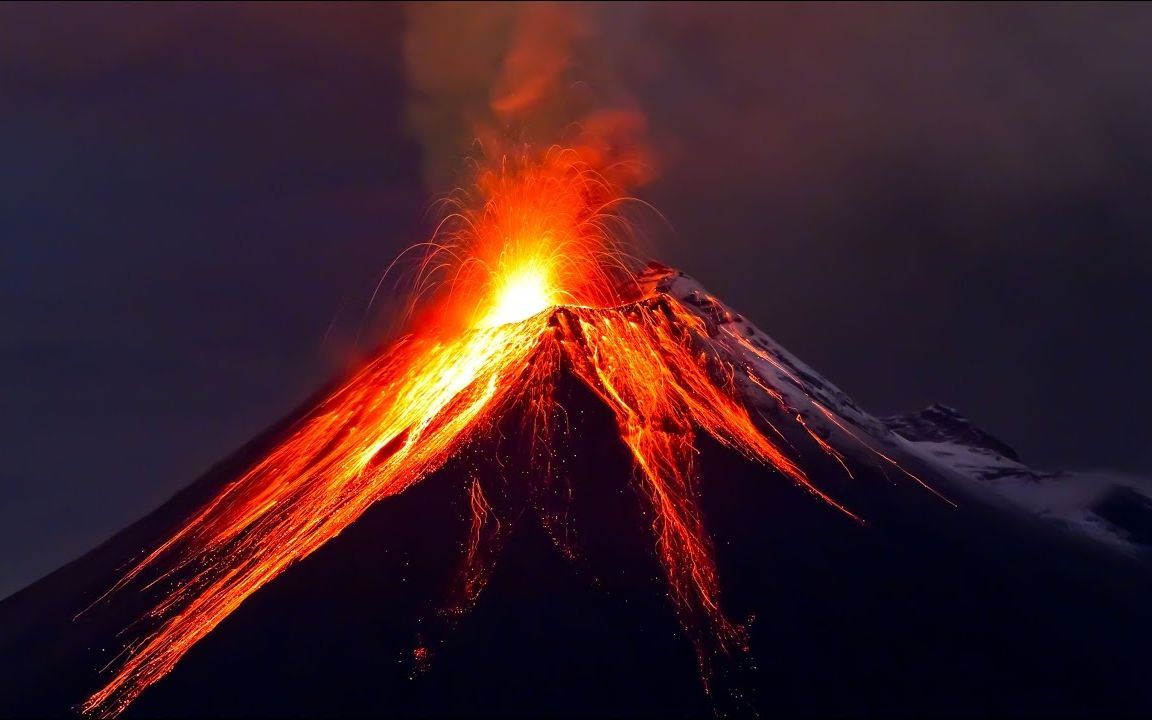 马树奇趣秀火山爆发了图片