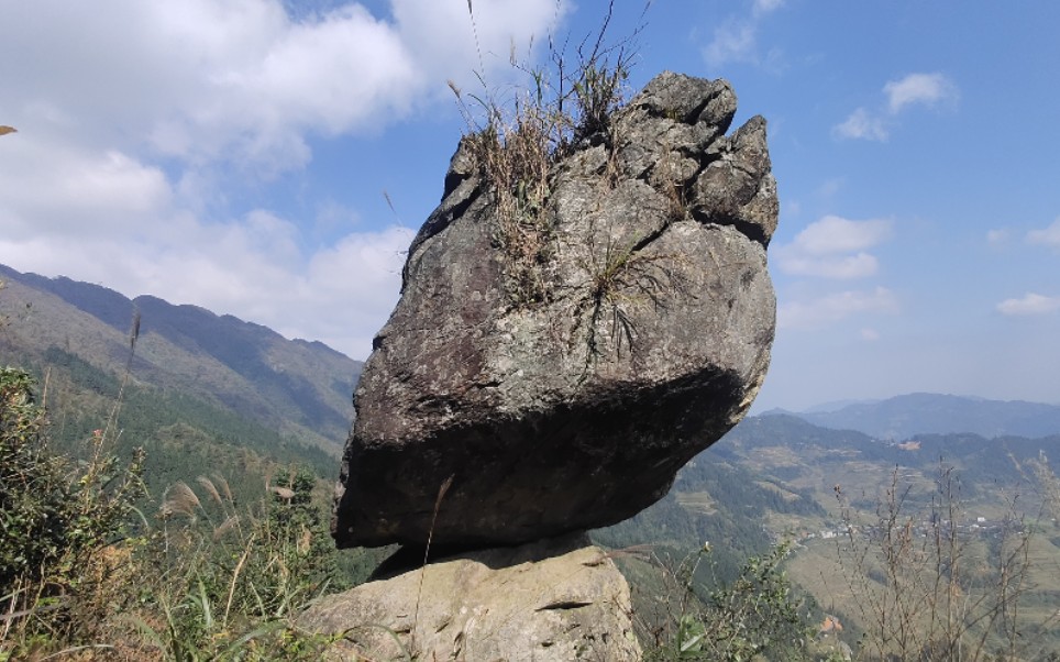 黔东南月亮山图片