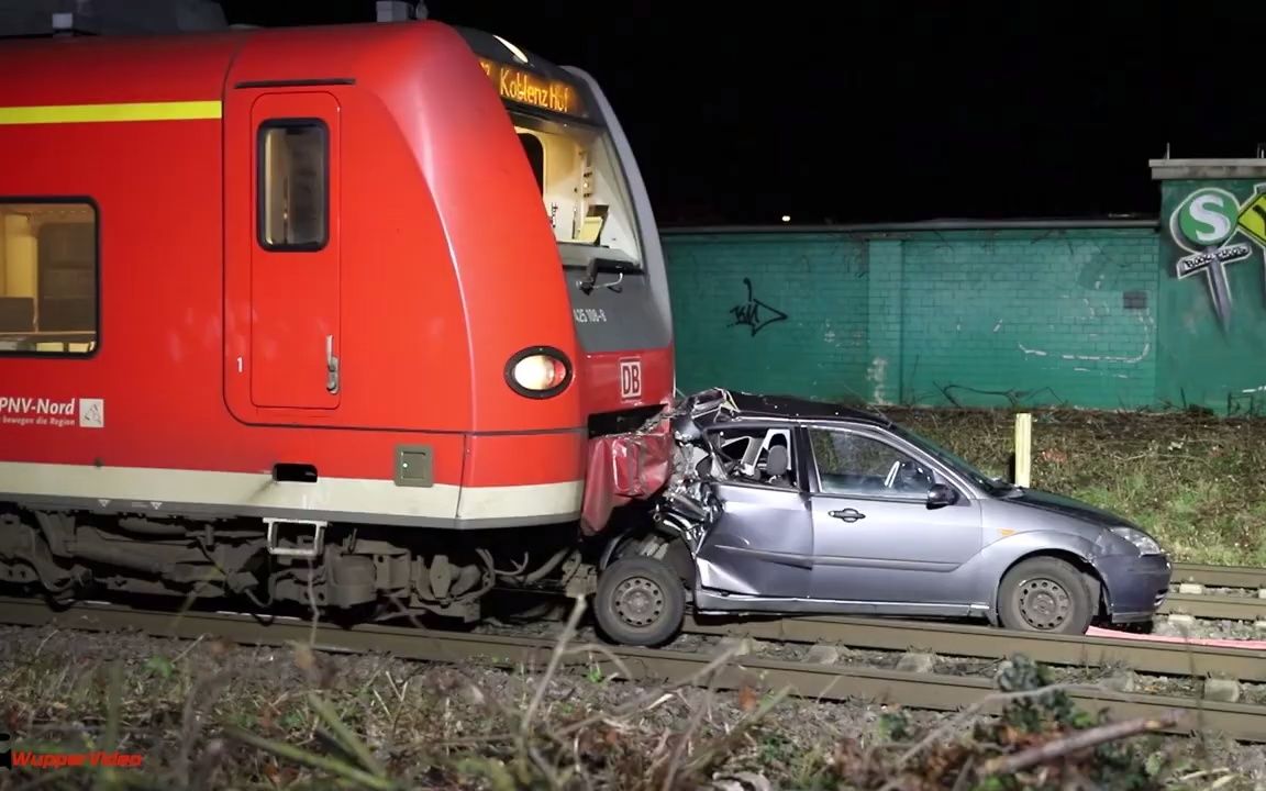 福特与列车在平交道口发生事故2023年1月15日