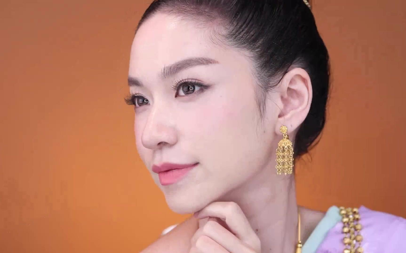 泰国美妆视频分享泰剧天生一对女二maeyingjunward妆容发型分享