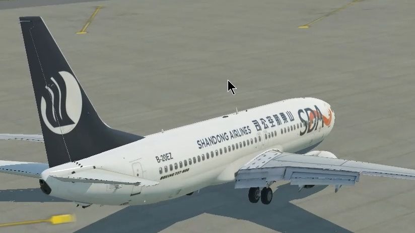 山航一架738磕断前起落架后冲出跑道!