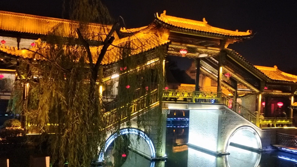 台儿庄美丽的夜景