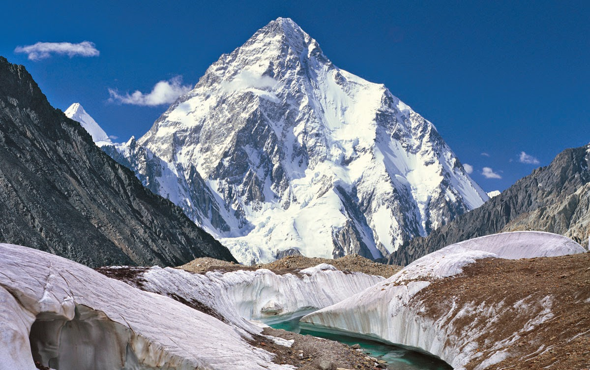 航拍雪山美哭用无人机航拍世界第二高峰k2乔戈里峰8611m双字附阿三看