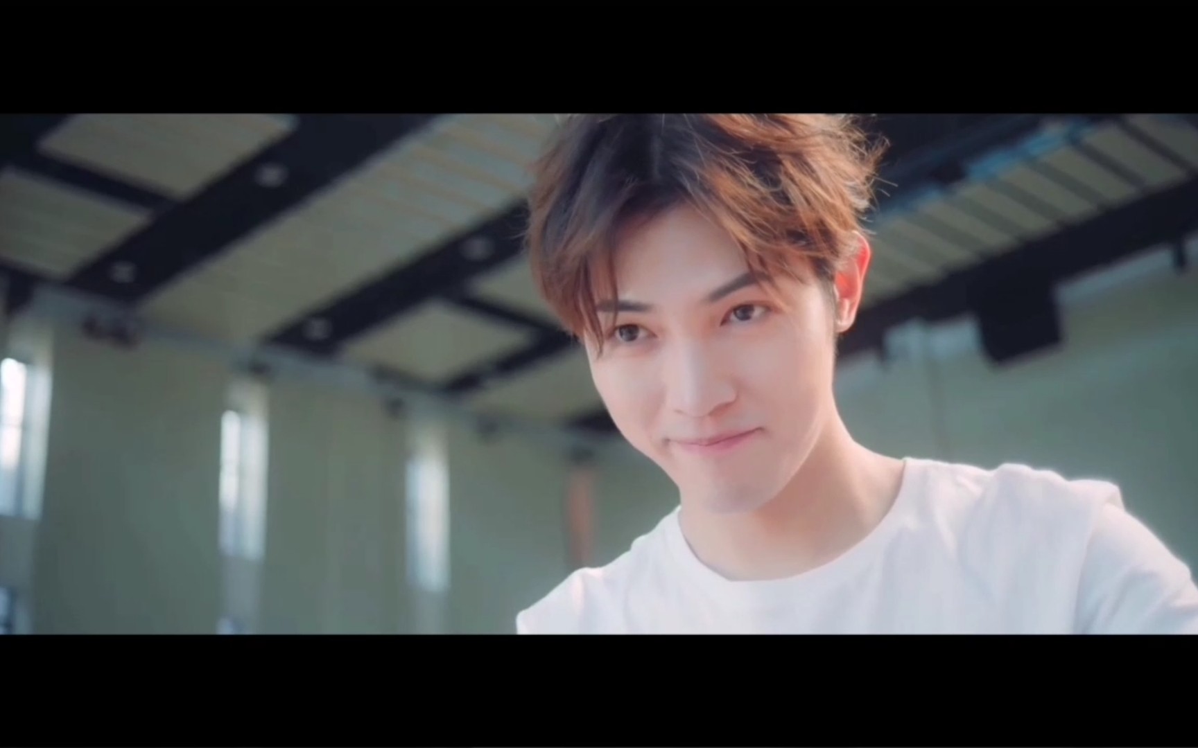 【韩沐伯】小米相关混剪〃沐伯学长 你好呀_哔哩哔哩_bilibili