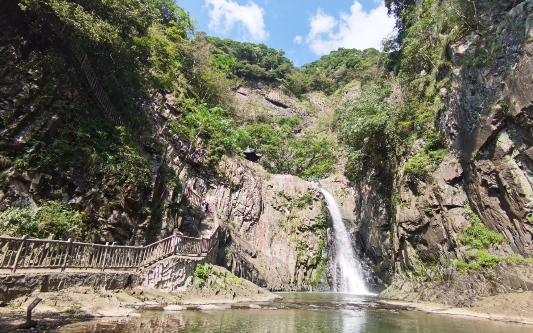 【诸暨五泄风景区】在第五泄看到彩虹