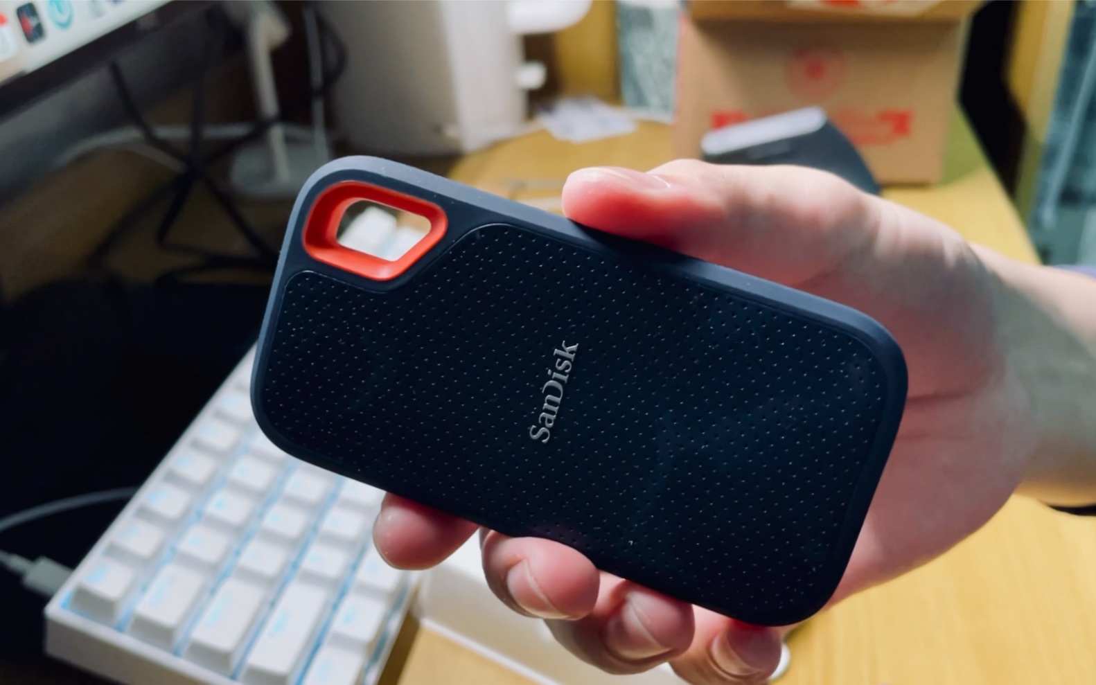 闪迪 e60固态移动硬盘开箱