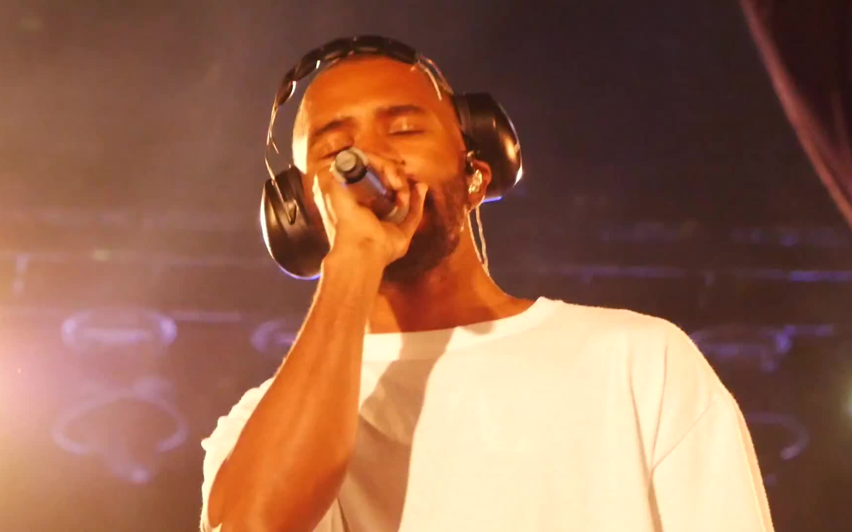 frank ocean法海 - nikes现场表演