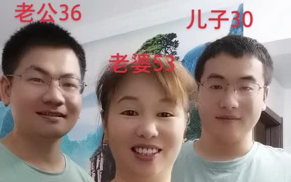 [图]有两个男人爱着，真的是一件很幸福的事情。面前这两个男人都深爱着我，我也很爱他们