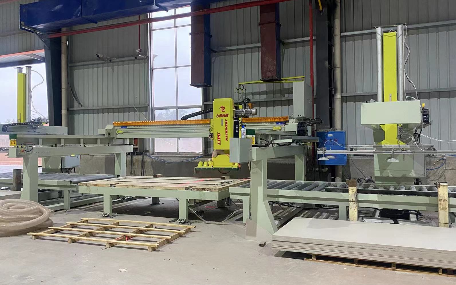 力普机械/玻镁板全自动切割机/硅酸钙板全自动切割机