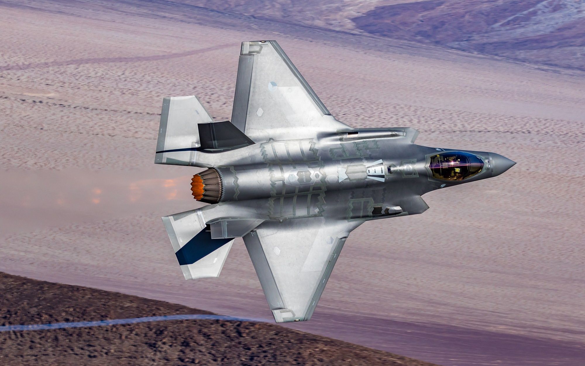 f-35a"联合攻击战斗机"在美国飞机航空展飞行(2017)_哔哩哔哩 (゜-゜)