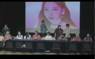 Tải video: 【TWICE】190505 江南签售会开场 Fancam|沃兔真是一言不合就嗨起来