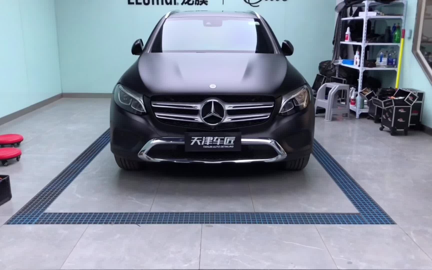 奔驰glc亚光黑改色施工案例天津车匠贴膜黑武士系