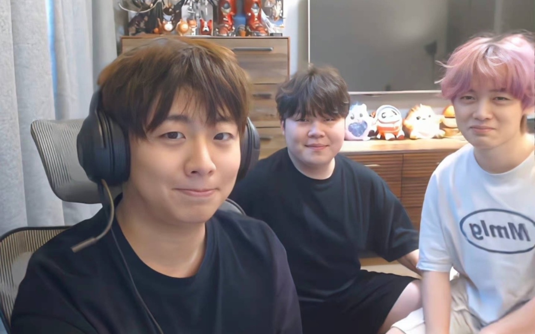 小潮院长9.24日微博 小潮院长在厕所吃饭_哔哩哔哩_bilibili