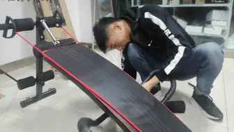 拆箱测评腹肌塑造辅助器，小伙下定决心要练出腹肌，就是太累了