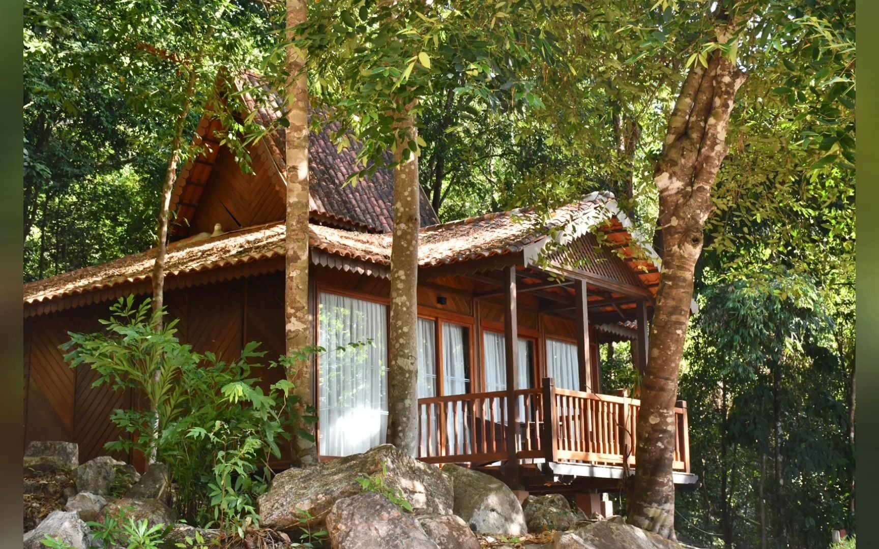 入住在马来西亚兰卡威的热带雨林小木屋是种什么样的体验?