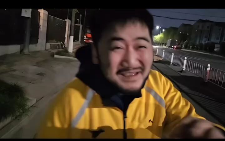 茄子以为她是女的,结果她是男的 #小小小酷哥 #csgo茄子