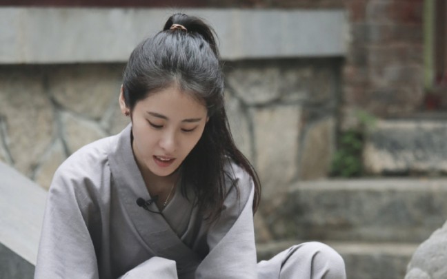 张碧晨向释小龙学习少林武术,成果展示,武术晨功夫了得!