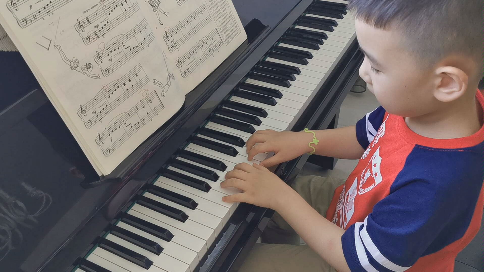 小汤3 杂技演员