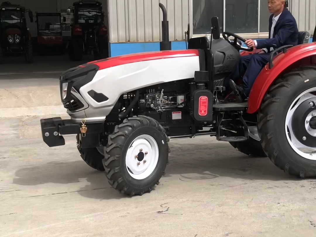 拖拉机生产厂家欢迎小伙伴们快来加入