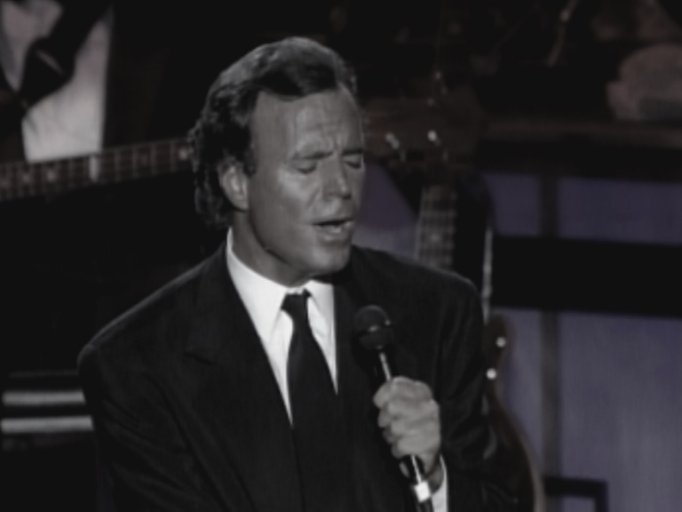 [图]La Paloma (from Starry Night Concert) - Julio Iglesias