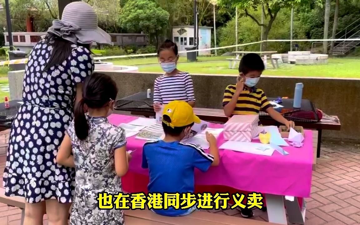 [图]孩子自己写的杭州故事新编，现场义卖火爆