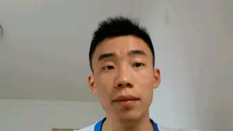 Video herunterladen: 羽毛球爱好者如何进行有效的训练？如何调整自己的训练？