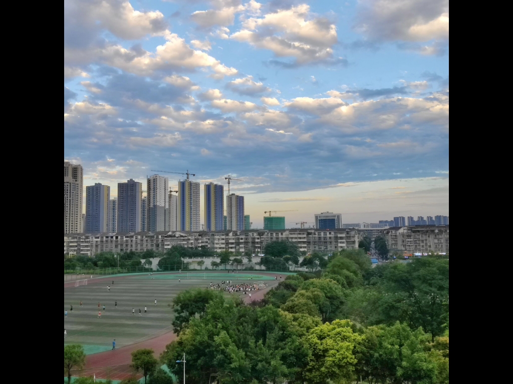 欢迎报考成都师范学院哇,没空调哈哔哩哔哩bilibili