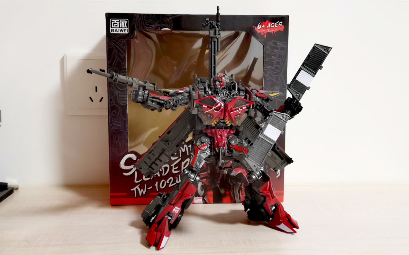 超值变形金刚御天敌消防车开箱体验!百微tw1024.pdd入手