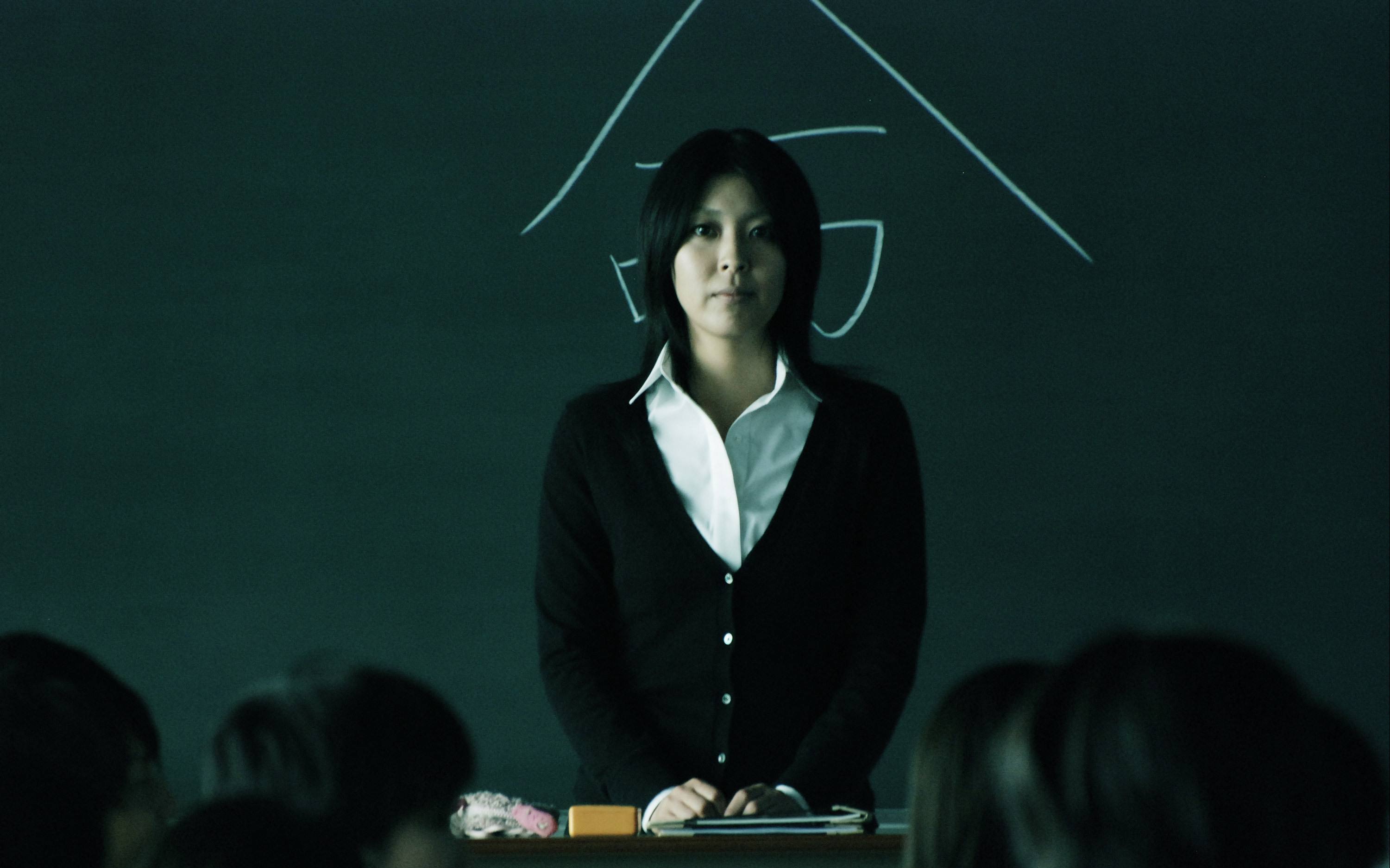 034解读日本电影告白的前30分钟的场面调度