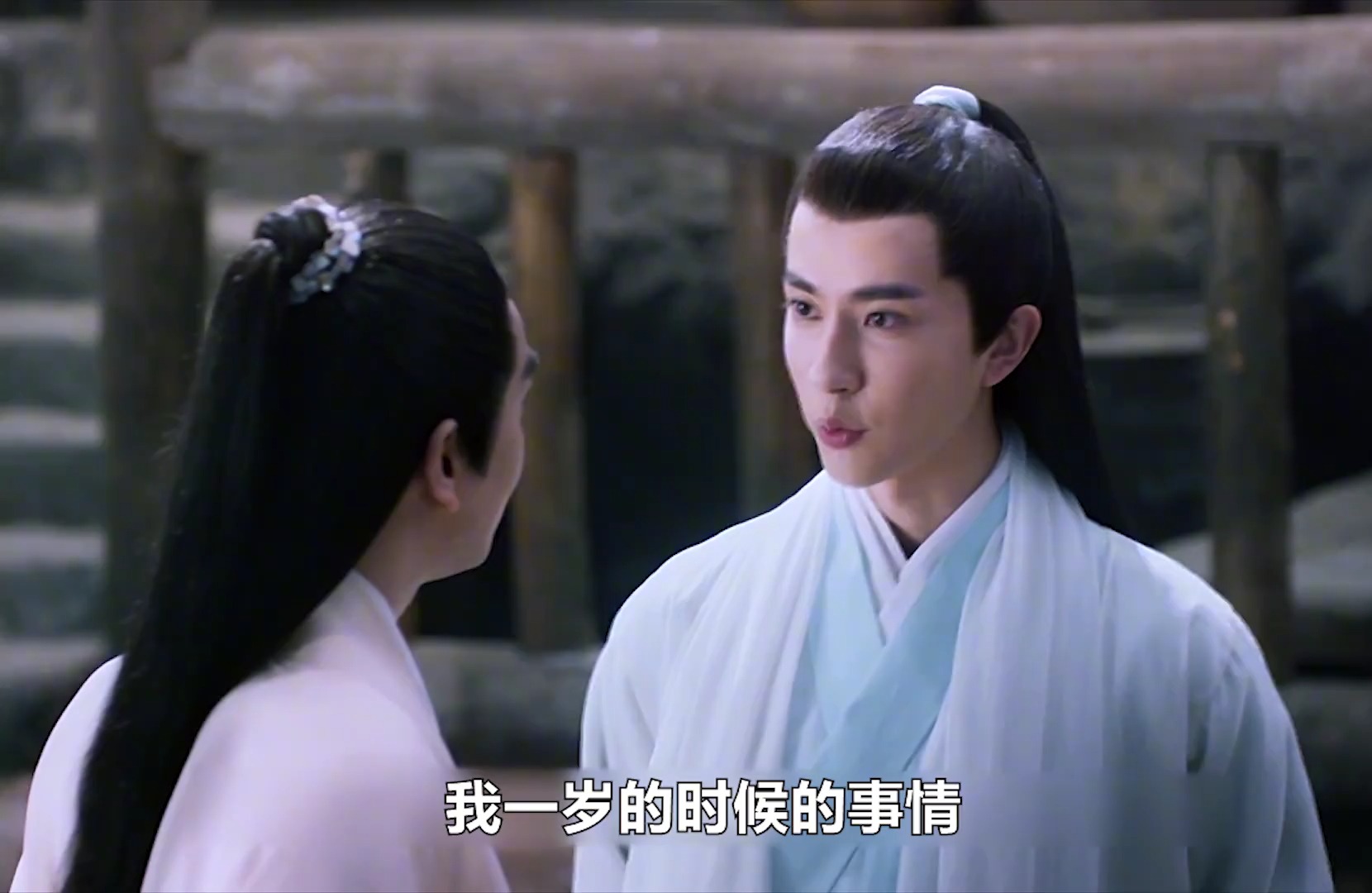 老凤凰折颜到底和白真是什么关系,为什么会对青丘的事情如此上心