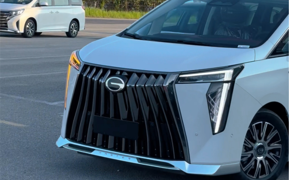 这个车头总感觉有点帅#传祺m8