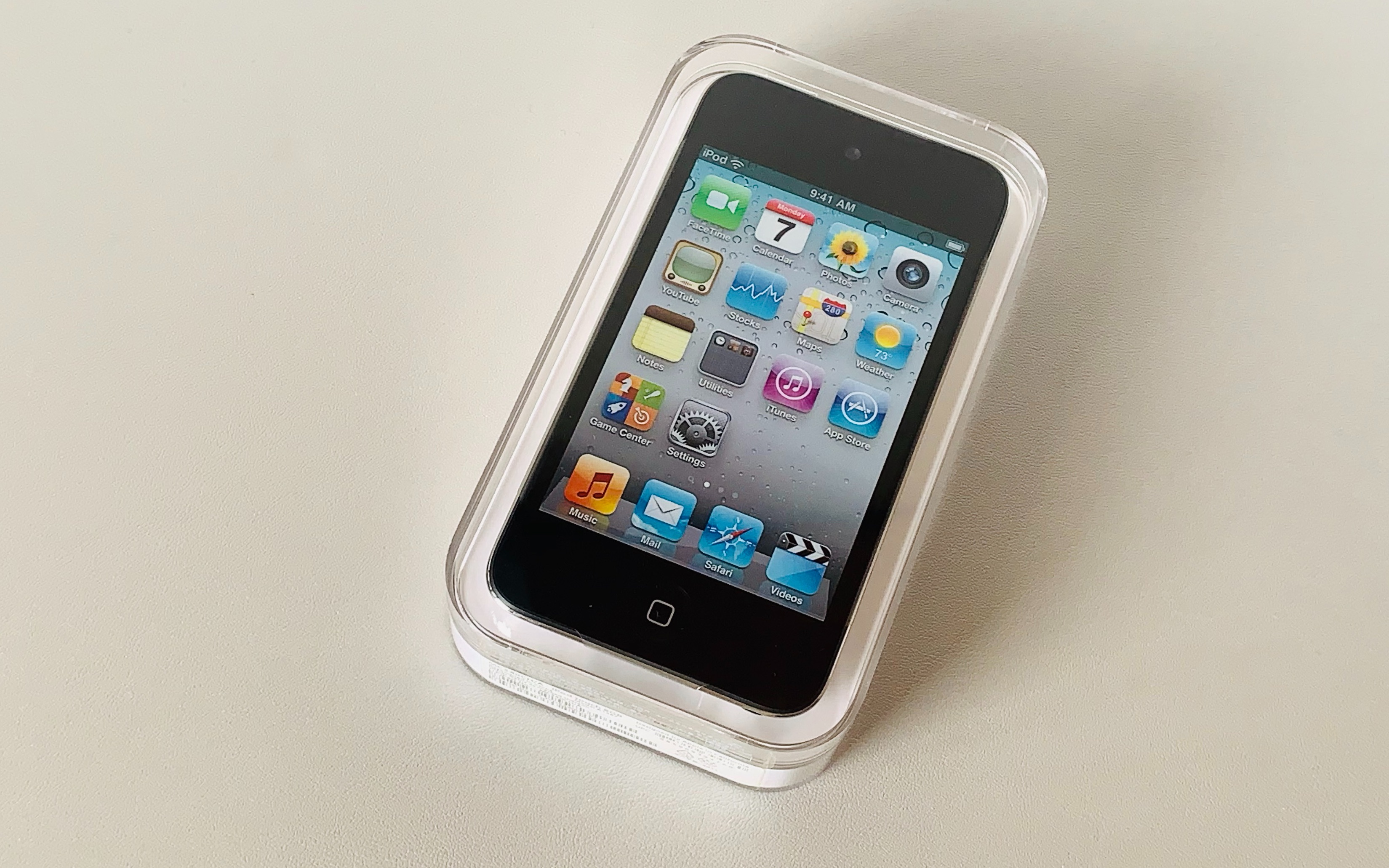 在2020年开箱一台全新的ipod touch4(仅开箱有介绍无体验)