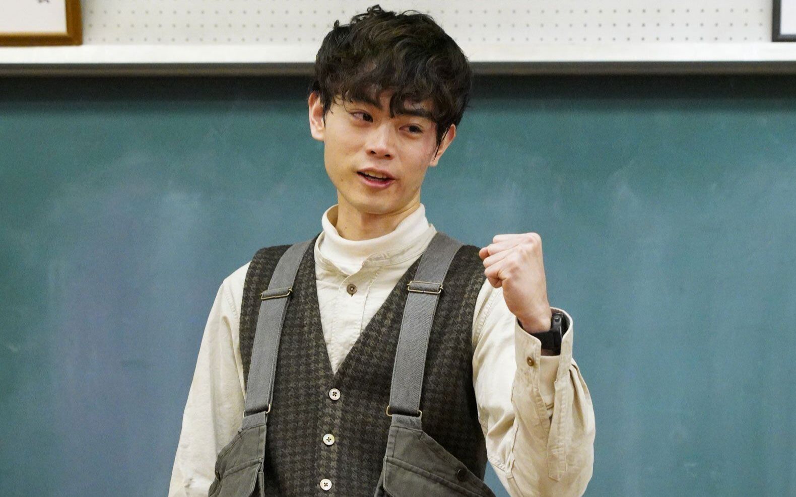 三年a班菅田将晖霸道教做人帅帅的苏打在线育人