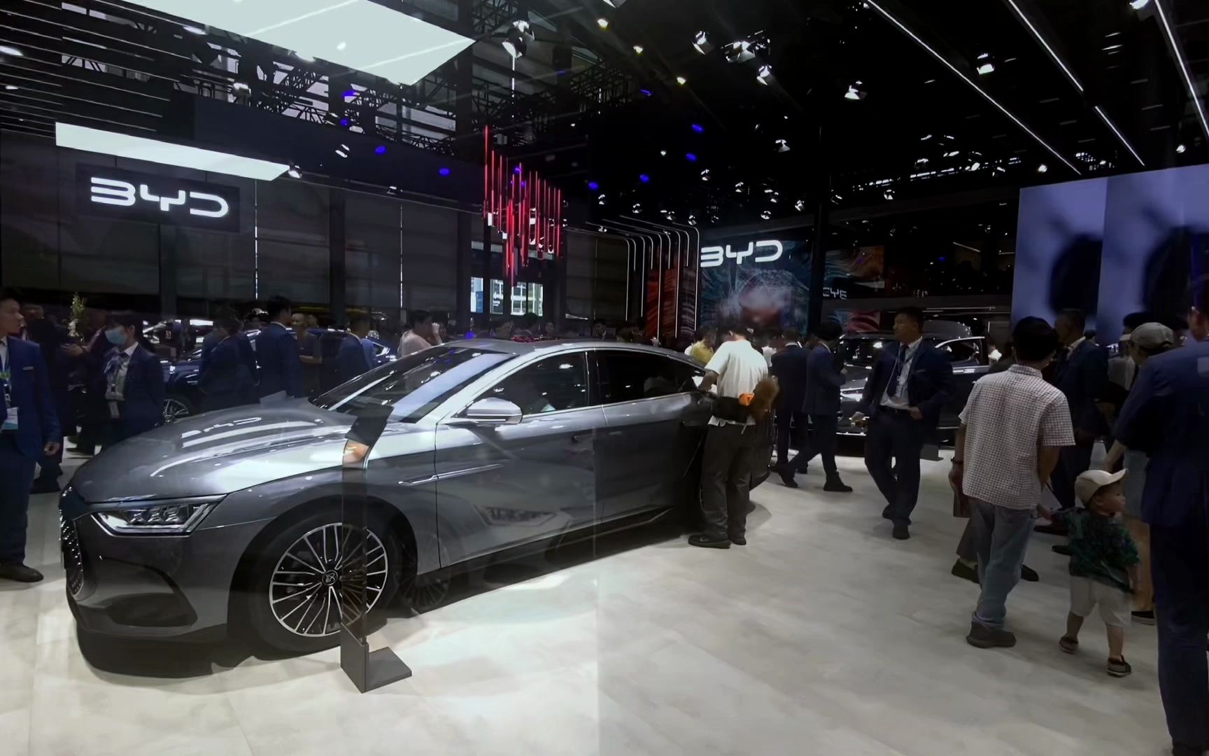 2023粤港澳大湾区车展 小迪亲自带你去深圳会展中心一探究竟!