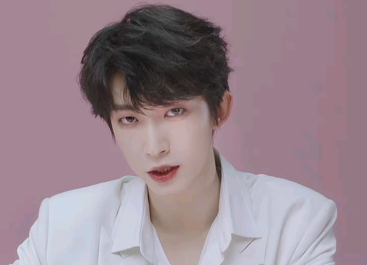 【into1刘宇】20210513丨5月14-15日完美日记抖音直播间,完美日记准备