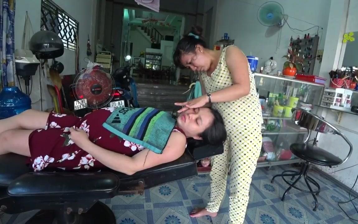 越南女人刮脸刮脖子图片