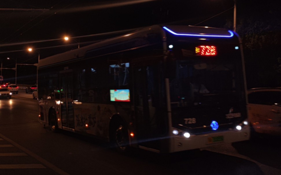 [优秀质量 呜呜哇哇] 武汉公交 dfa6110cbev 鬼叫 运行实录