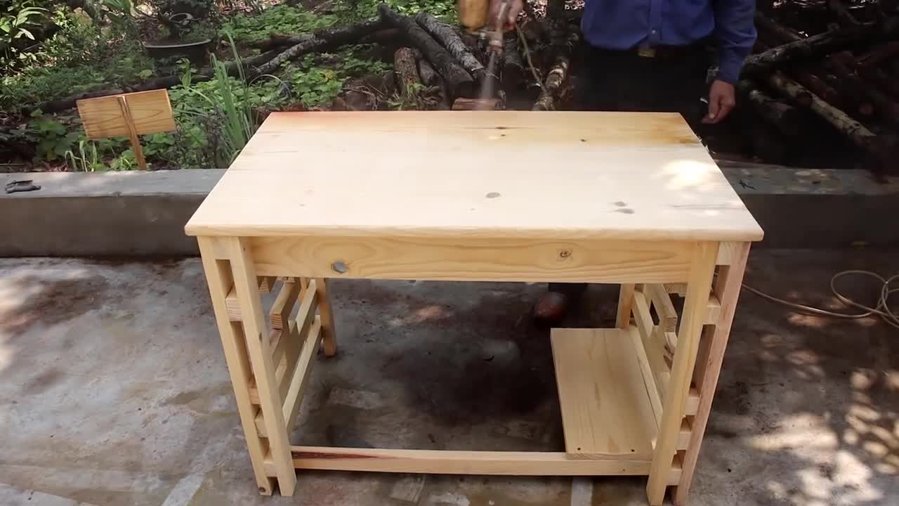 制作一个拼接风格桌子