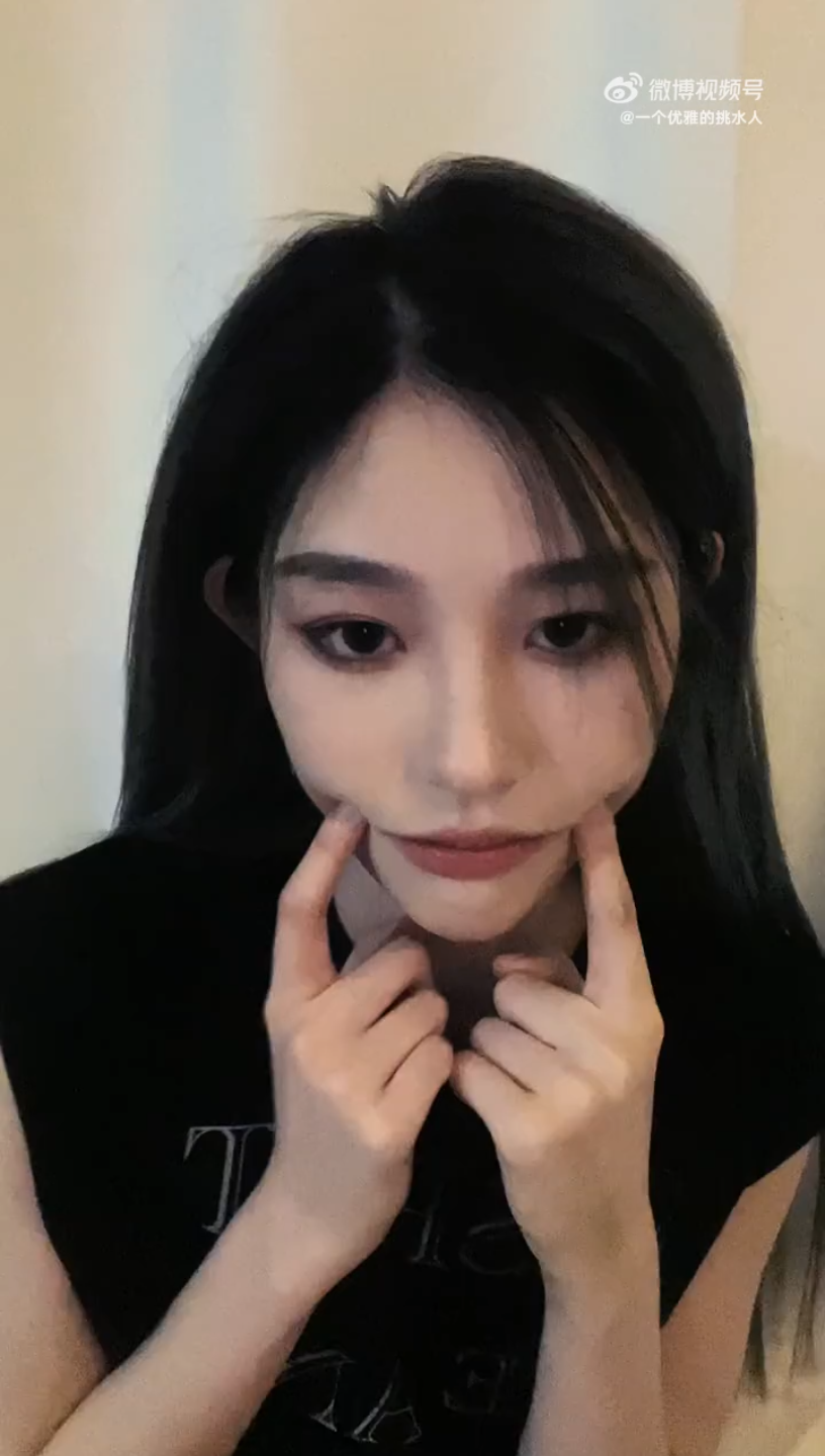 snh48王奕在此祝贺大家新春愉快