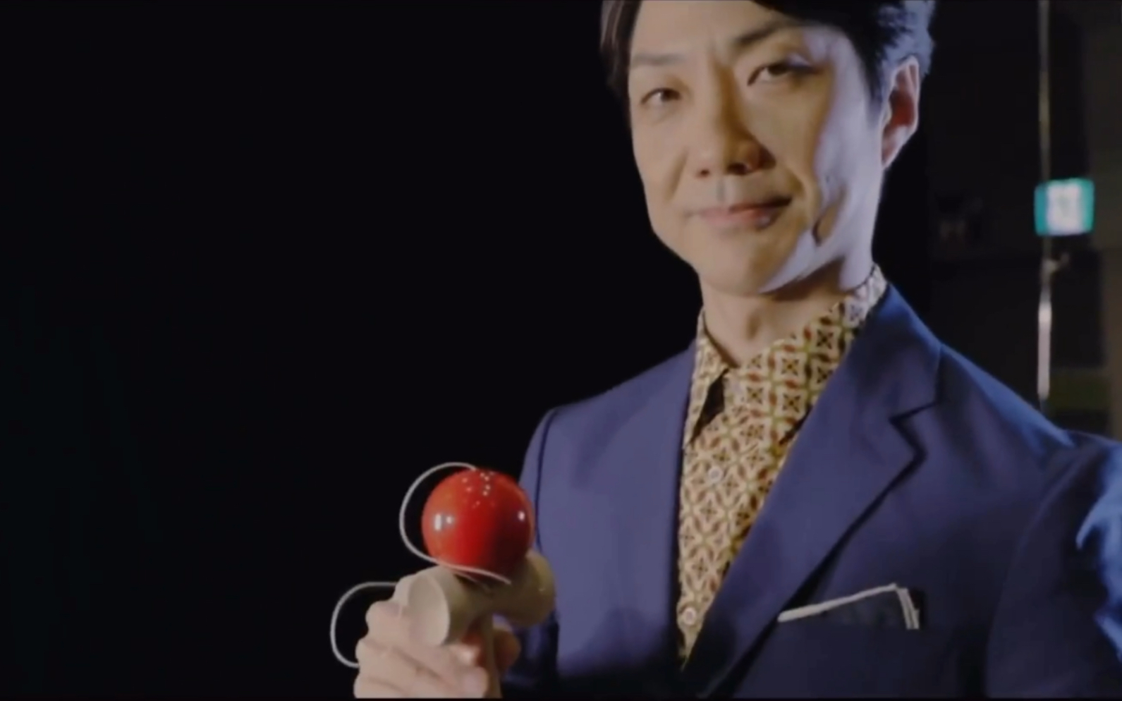 【中字】野村万斋的剑玉挑战 祝斋叔生日快乐