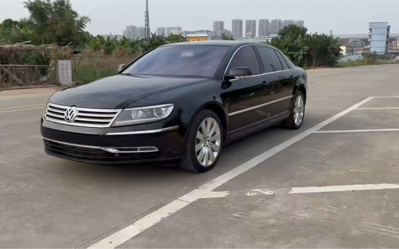 辉腾加长版 全款15.3个