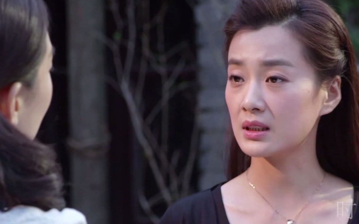 平凡岁月:妈妈偷给张家彩礼,惹怒了大雅,竟对张朵朵大打出手.