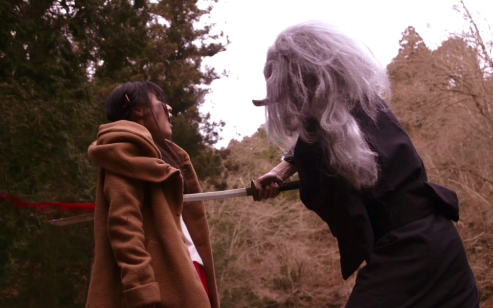 漂亮小妹被一刀捅死