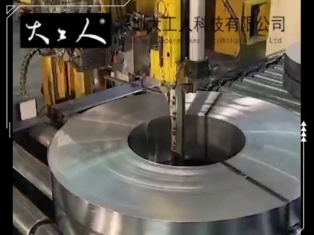 钢卷全自动打捆机热轧卷穿孔打捆实拍,钢卷,管,锭等各种原材料打捆