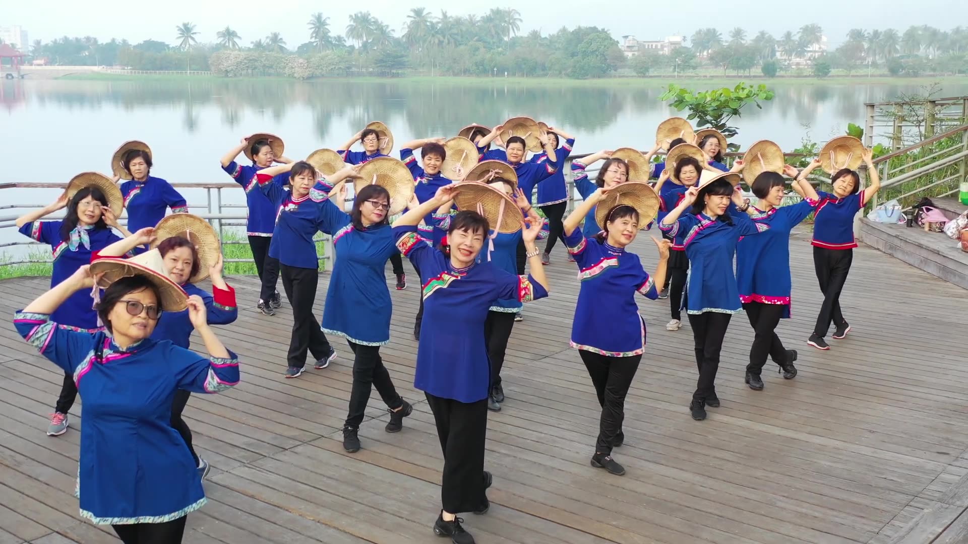 美浓湖 客家妹仔蓝衫剪影_哔哩哔哩_bilibili